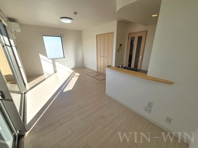 ルネス・リバーサイドKITAJIMAの居間・リビング