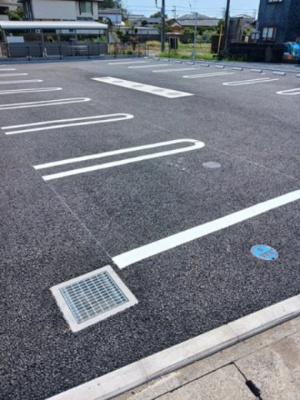 【駐車場】 | グレイスプリムローズＢ