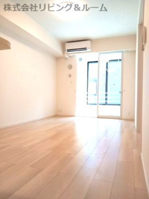 【居間・リビング】 | グレイスプリムローズＢ