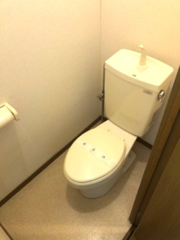 アンプルールブワ　セストのトイレ