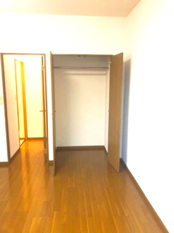 アンプルールブワ　セストの収納