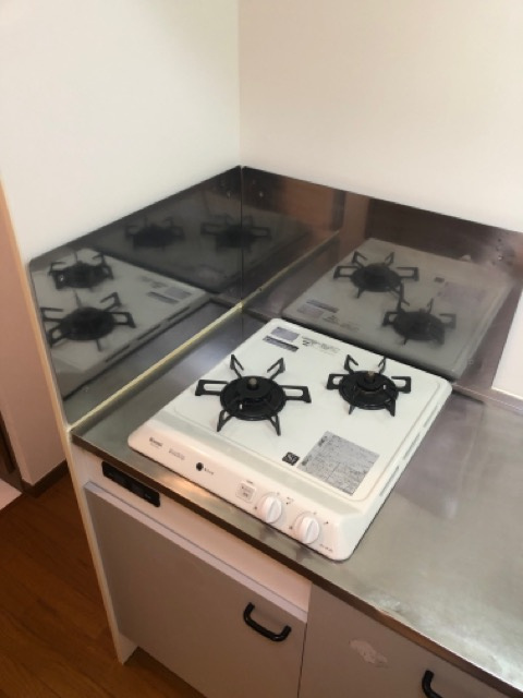 アンプルールブワ　セストのキッチン