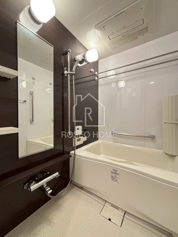 プレサンス北浜パレスの浴室