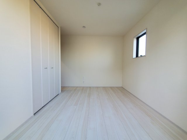 三郷市　彦糸1丁目　新築戸建　全5棟の洋室|コンパクトで使いやすい洋室です