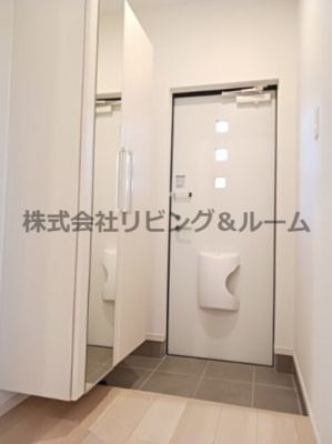 【玄関】 | グレイスプリムローズＢ