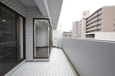 【バルコニー】 | ライオンズマンション甲子園口二見町