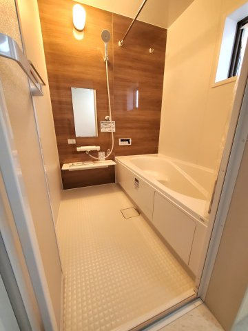 三郷市　彦糸1丁目　新築戸建　全5棟の浴室|お風呂で日々の疲れを落としましょう