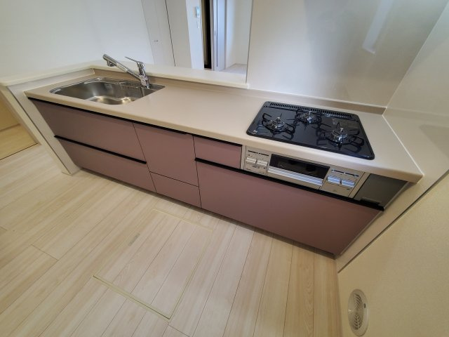 三郷市　彦糸1丁目　新築戸建　全5棟のキッチン|キッチンでお料理をお楽しみください