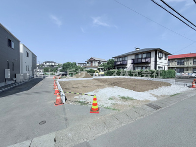 【外観】 | 沼津市大岡 32期 新築一戸建て 2号棟 | 現在建築中の外観画像です。ご内覧は同じメーカーの完成物件へご案内いたしますので、いつでもご相談ください！