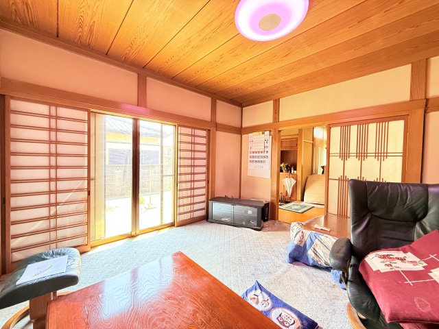 鹿嶋市大字平井中古戸建の洋室