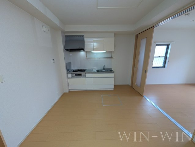 EAST・SIDE 壱番館の居間・リビング