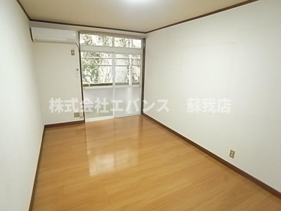 【寝室】 | オートセゾン | 落ち着いた色調の寝室です