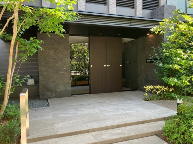 プラウド東陽町サウスのエントランス|毎日通るエントランスはこのようになっています