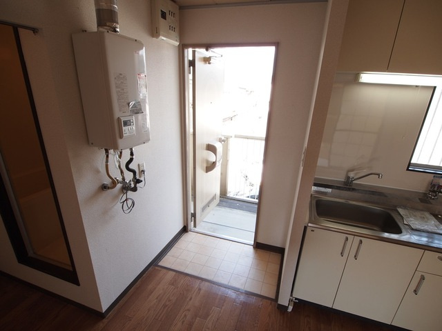 稲葉ハイツBの玄関