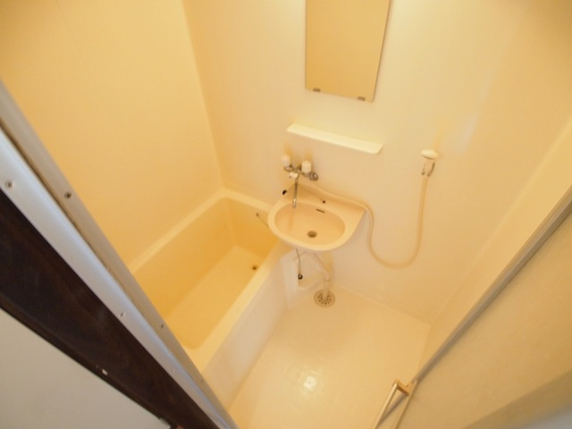 稲葉ハイツBの浴室