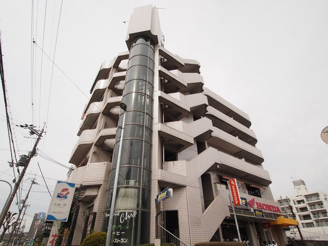 多津美ビルの外観