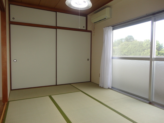 多津美ビルの居間・リビング