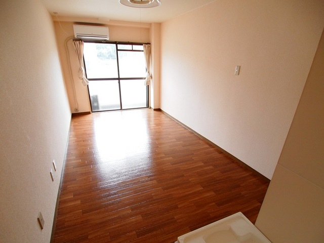 ドミトリー多津美の内装