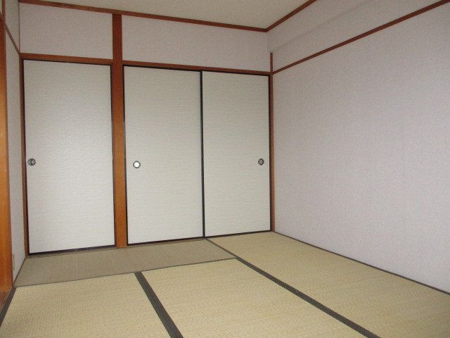 ハタハイツの寝室