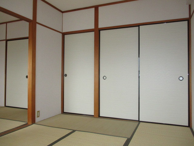 ハタハイツの寝室