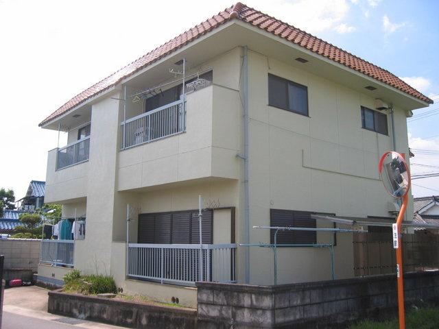 太子ハイツの外観