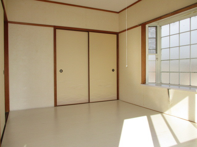 メゾンドールの居間・リビング