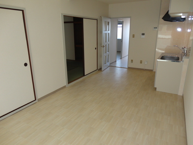 メゾン下田の居間・リビング