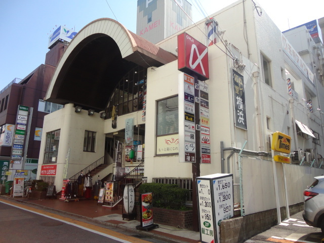 北葛城郡王寺町王寺２丁目の店舗一部の外観