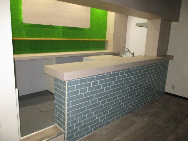 北葛城郡王寺町王寺２丁目の店舗一部の内装