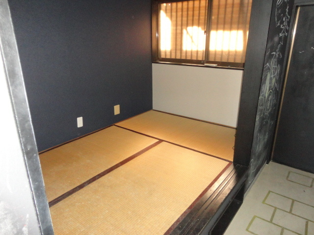 生駒郡三郷町三室１丁目の店舗一部のその他