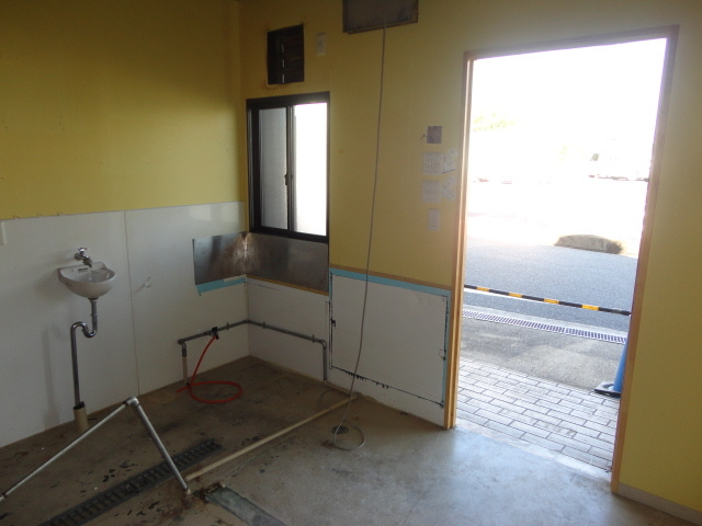 生駒郡三郷町三室１丁目の店舗一部のその他