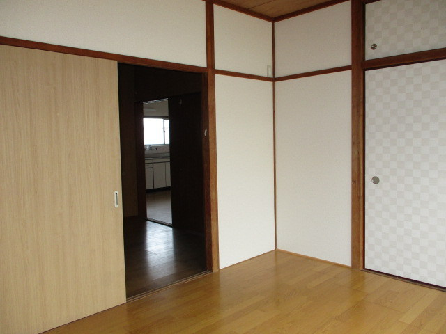 中永ハイツの居間・リビング