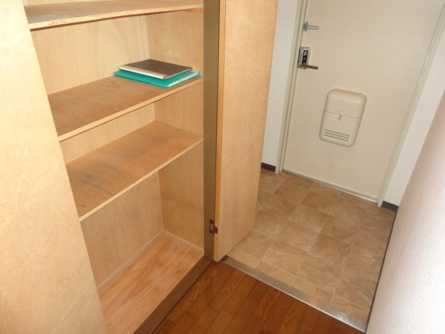 セントラルコート香芝の玄関