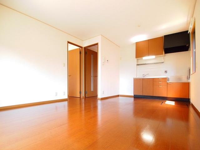 ロイヤルガーデンＢの居間・リビング