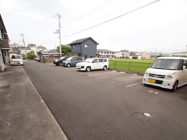 セジュールＳの駐車場