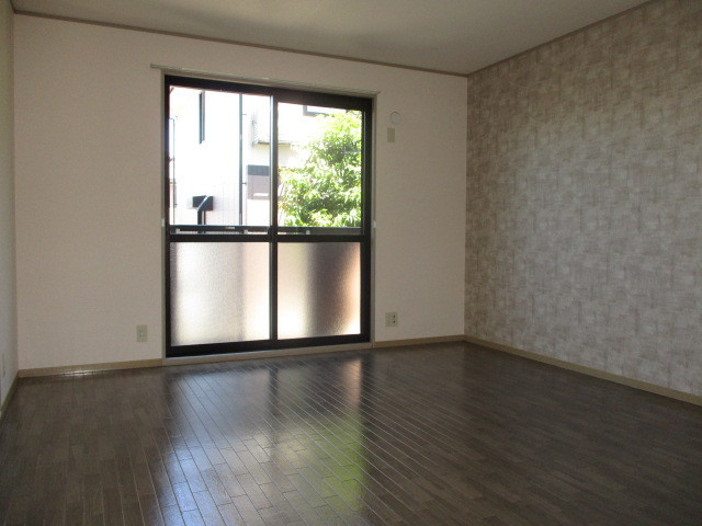 プルミエールＢの居間・リビング