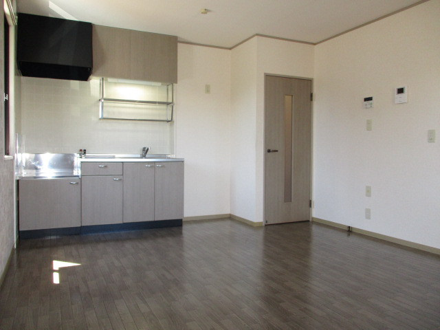 プルミエールＢの居間・リビング