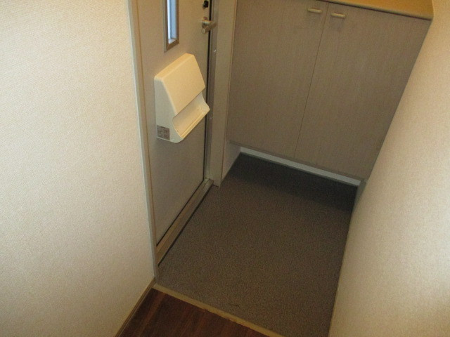 プルミエールＢの玄関