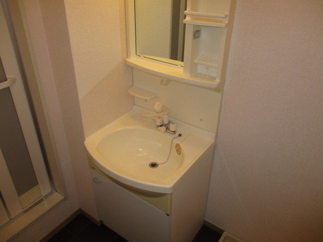 プルミエールＢの洗面所