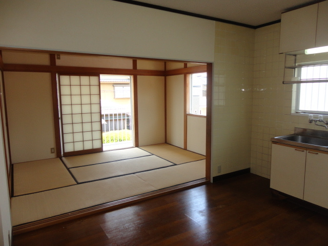 エスポワール王寺の居間・リビング