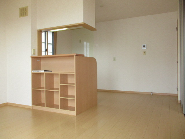 ヴィラ弐番館の居間・リビング