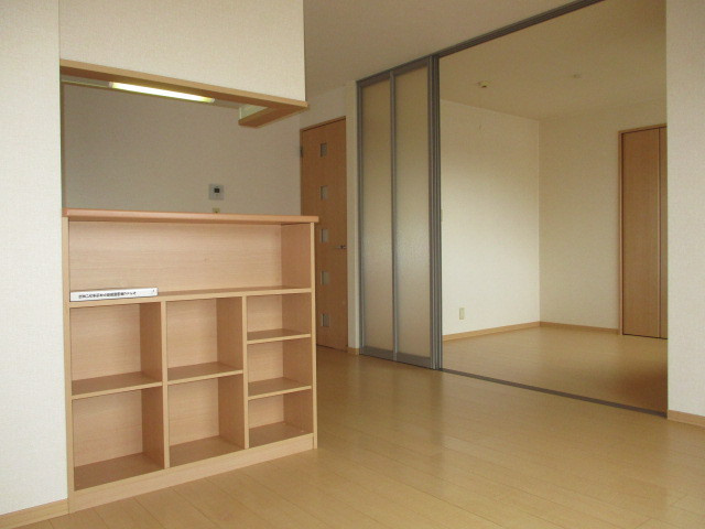 ヴィラ弐番館の居間・リビング