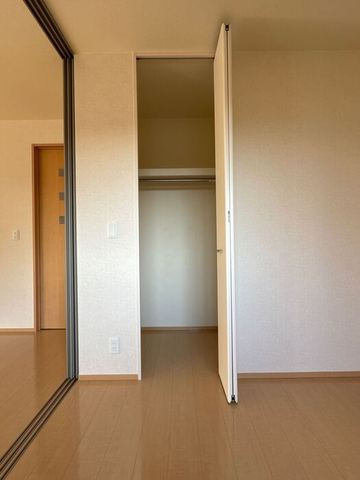 ウィット狐井の収納