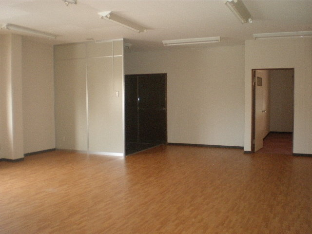 北葛城郡王寺町太子３丁目の店舗一部の内装