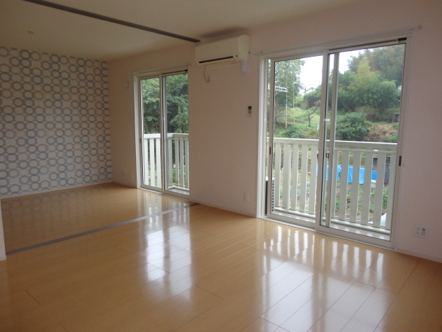 エミネンスコートの居間・リビング