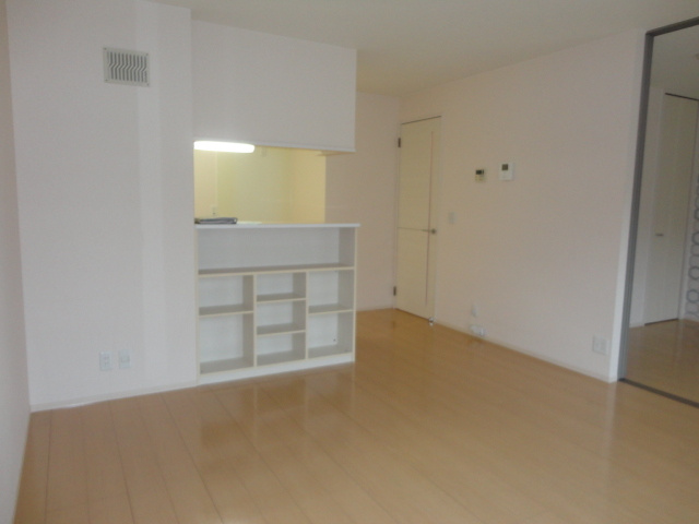 エミネンスコートの居間・リビング