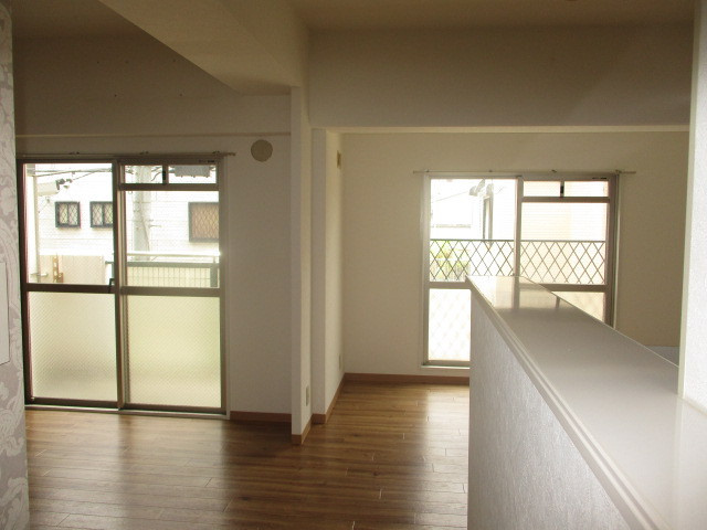 サンローゼ竜田川の居間・リビング