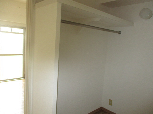 サンローゼ竜田川の収納