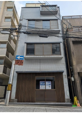 東山区小松町　店舗戸建ての外観