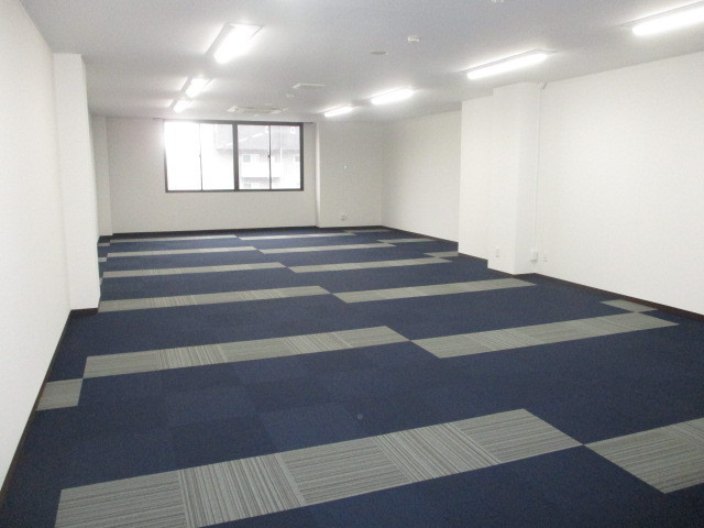 北葛城郡王寺町王寺２丁目の店舗一部の内装